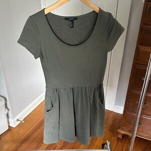 Forever 21 Forest Green Short Sleeve Tee